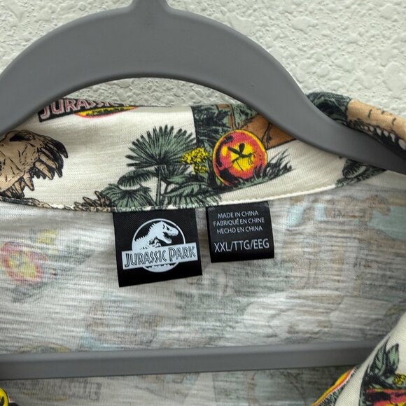 Jurassic Park Universal Studios Dino Print Short Sleeve Button Up Shirt Mens XXL - Picture 2 of 9